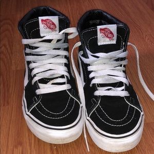 ❗️SOLD on merc ❗️VANS black hi tops